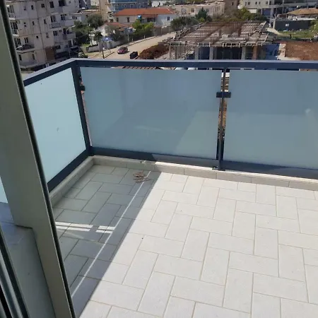 Larisa Apartment